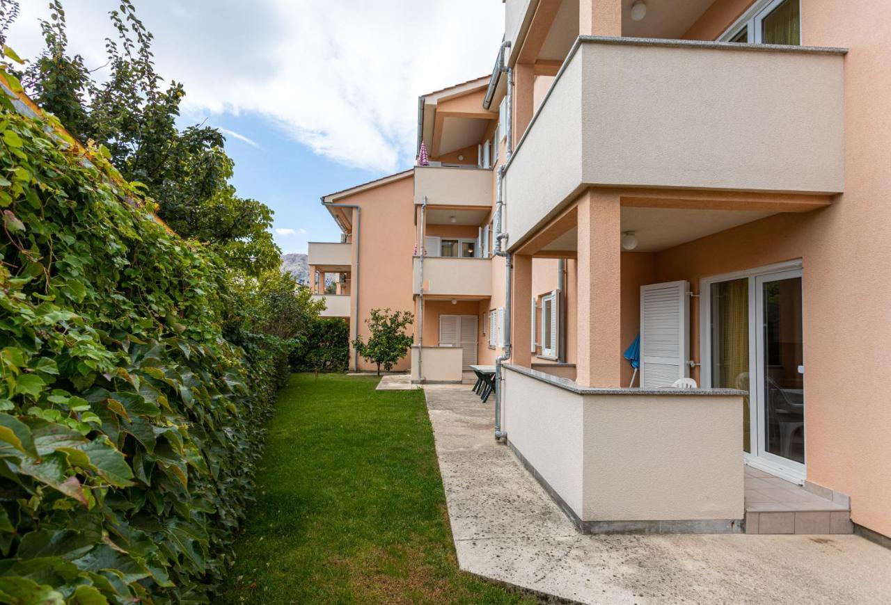 Apartments Crnekovic IV Baska  Luaran gambar