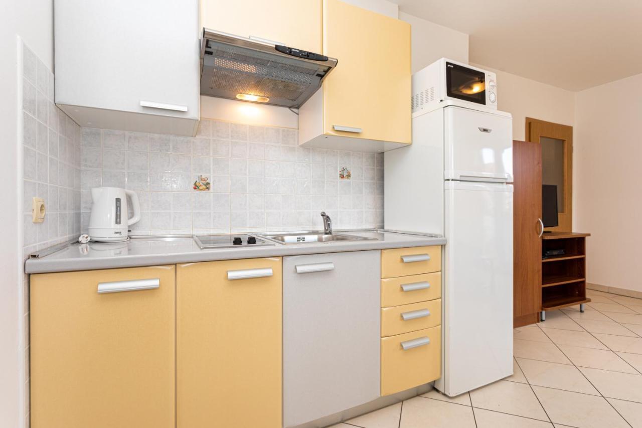 Apartments Crnekovic IV Baska  Luaran gambar