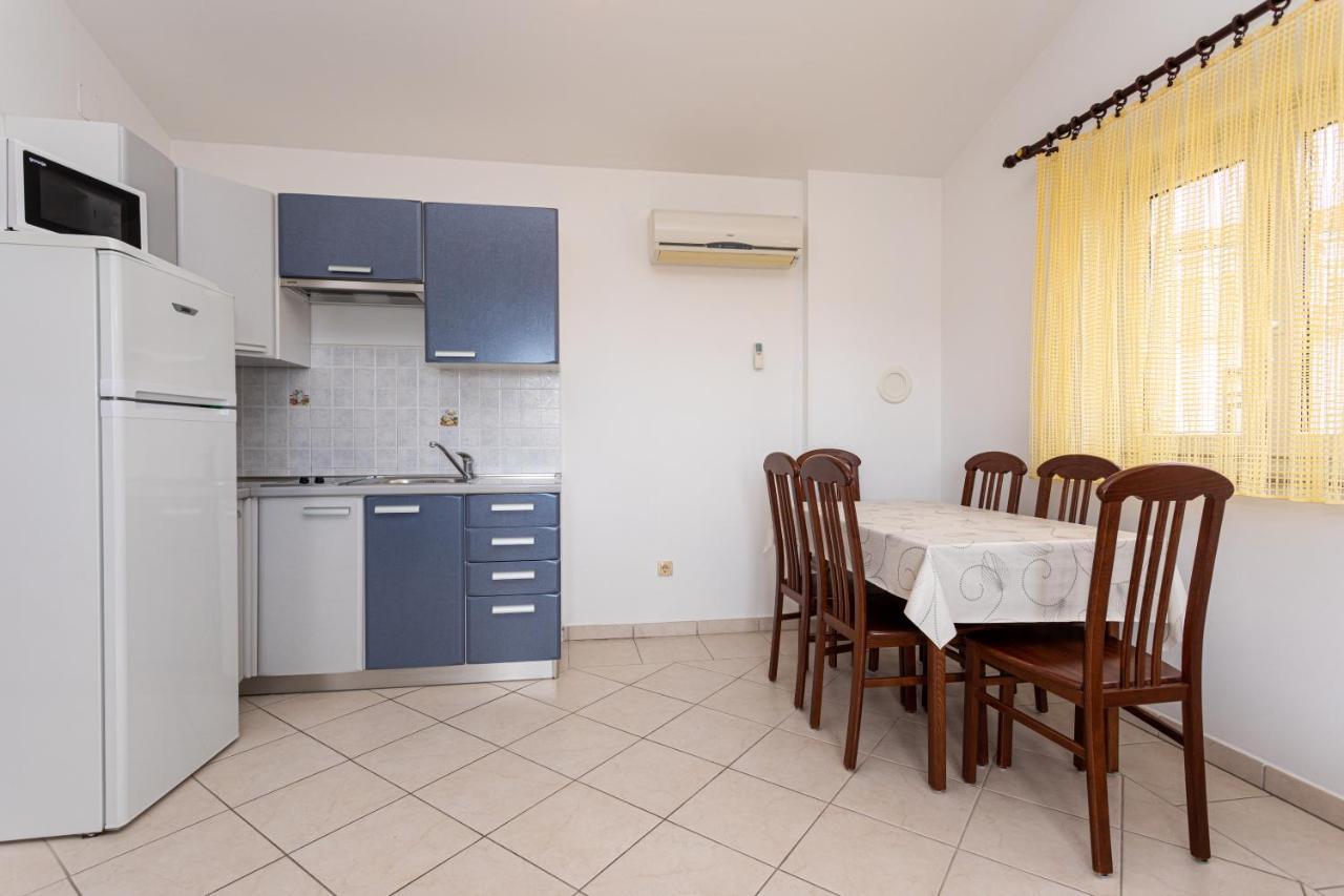 Apartments Crnekovic IV Baska  Luaran gambar
